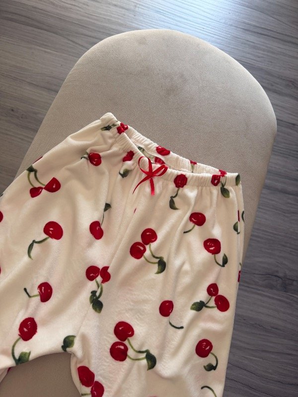 Producto - Pant polar cerezas blanco