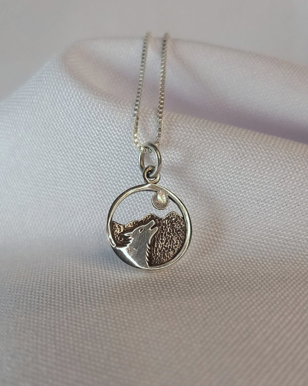 Producto - Dije Lobo de la noche Plata925