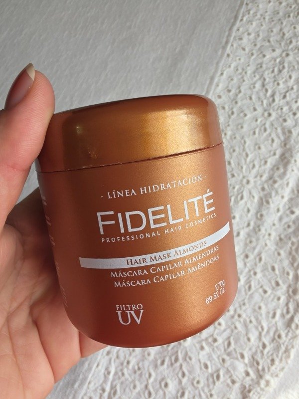 Producto - Máscara para peinar Fidelite 270g de Almendra ultra Hidratacion