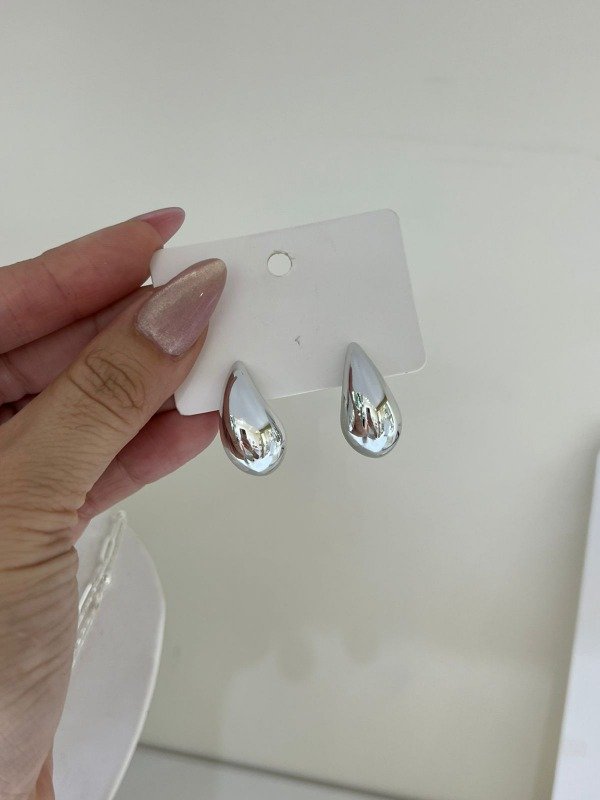 Producto - AROS GOTA MEDIANOS PLATEADA