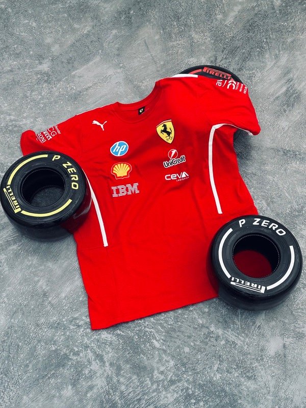 Producto - Remera Ferrari 2025