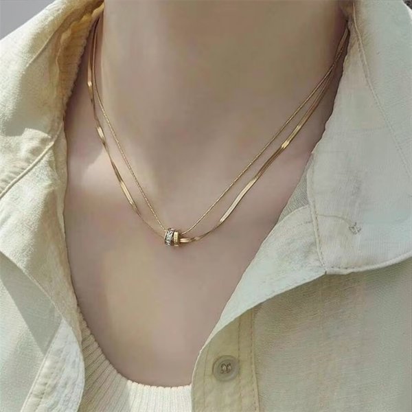 Producto - Collar Doll con dije de anillos entrelazados - 1