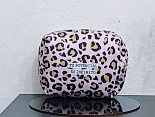 Producto - Neceser Animal Print Matelasse RosaFrase