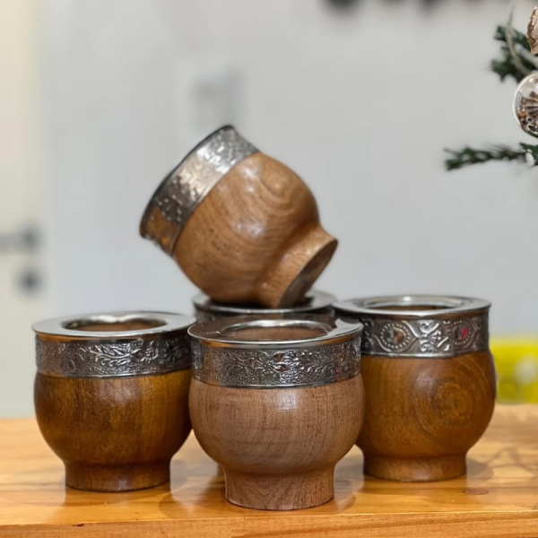 Producto - Imperial Algarrobo Laqueado Virola de Alpaca Lisa