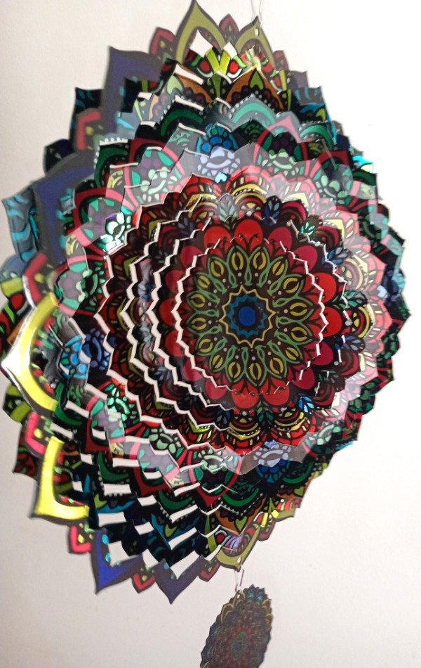 Producto - Giraviento mandala importado 30 cm colores
