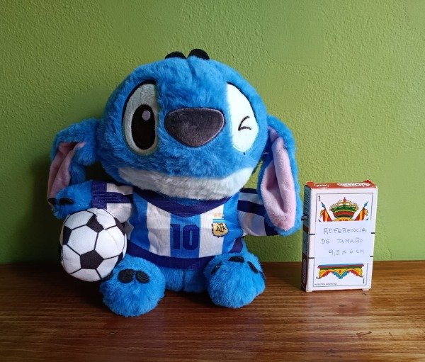 Producto - 1200 - Peluche Stitch Argentina con Pelota 25 cm