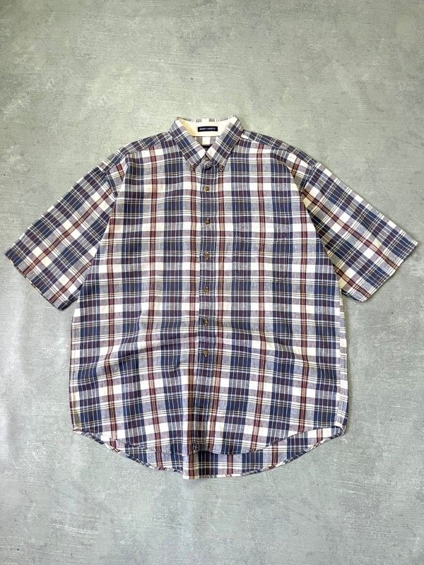 Producto - Camisa Van Heusen (L/XL)