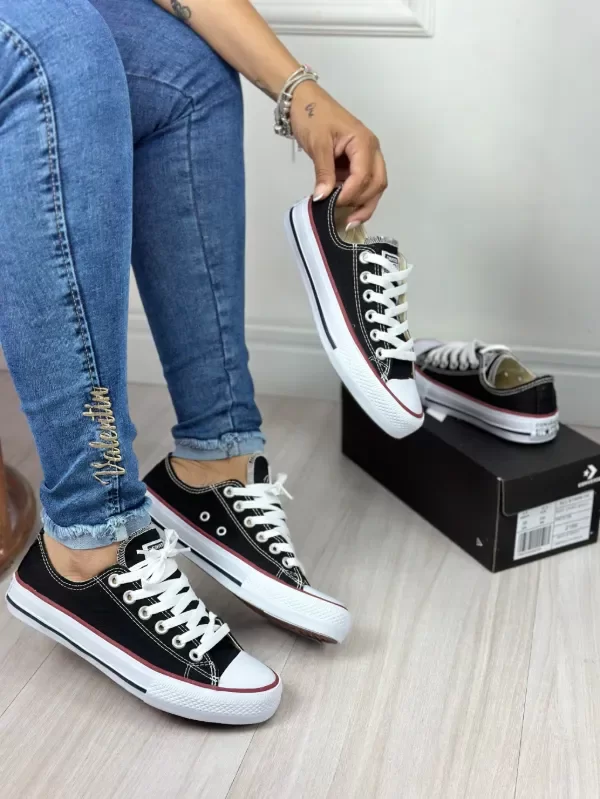 Producto - Converse Clásicas - Lona Negra v/ Roja