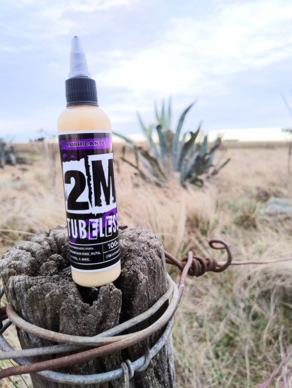 Producto - Lubricante a base de cera 2m Lube-Clima mixto 100cc