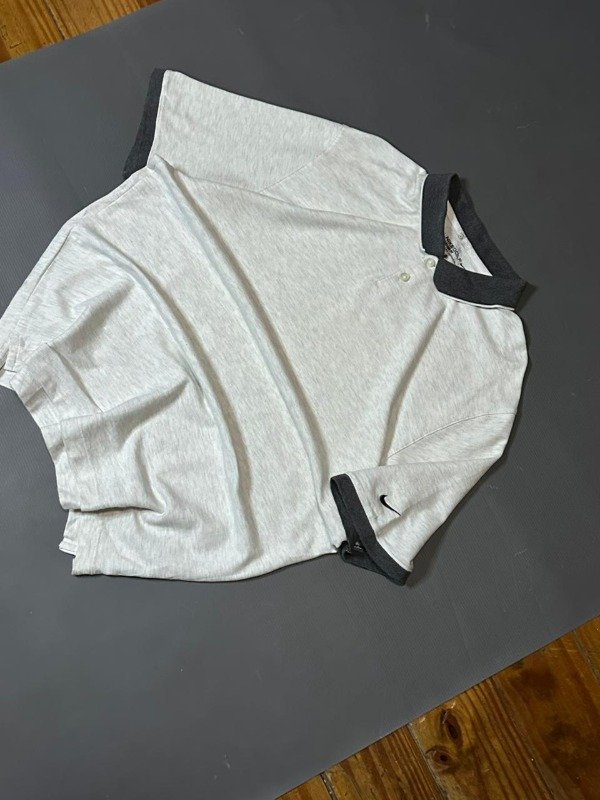 Producto - NIKE GOLF SWOOSH (L)