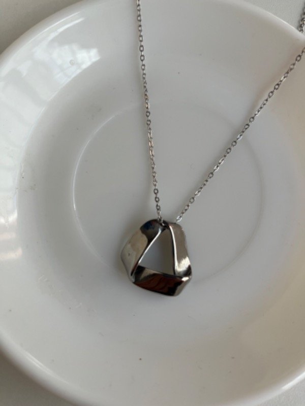 Producto - Collar triangulo