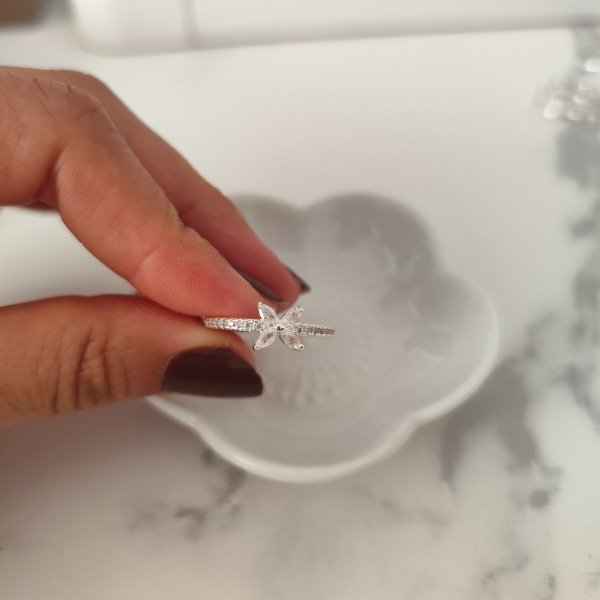 Producto - Anillo Flor Cubic