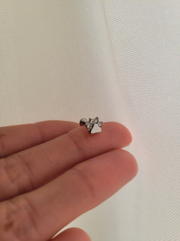 Producto - Piercing labret huellita con strass AQ - 0