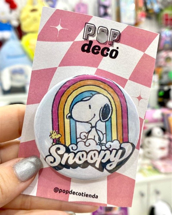 Producto - Pin Snoopy Arcoiris