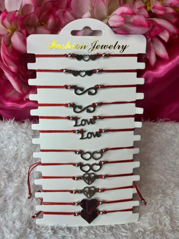 Producto - Pulsera de hilo rojo love