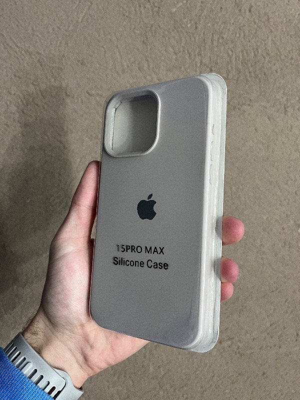 Producto - Silicone 15 pro Max cemento