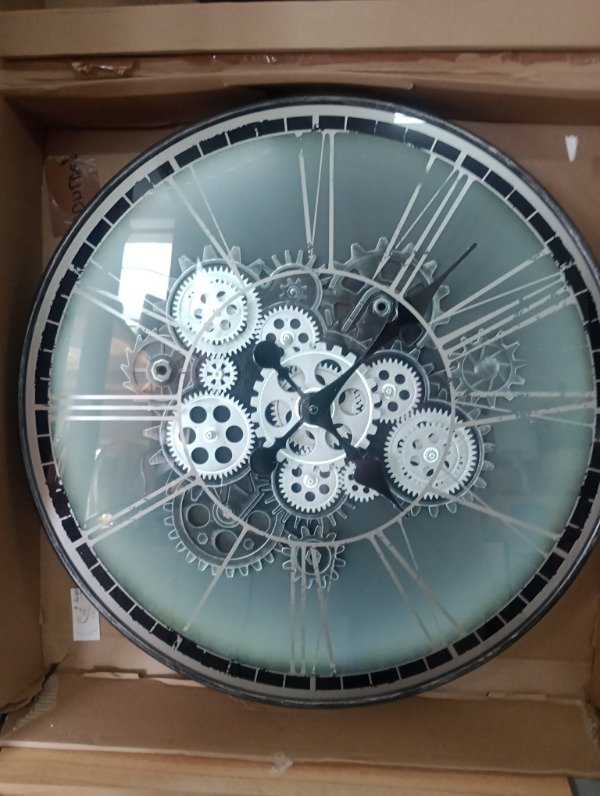 Producto - Reloj con engranaje y luz 2