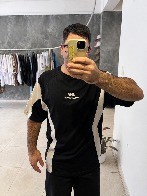Producto - Remera Oversize EmEStudios negra - 2