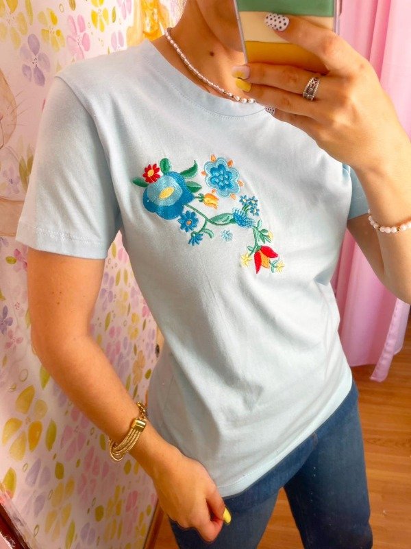 Producto - Remera Emmy B (Talle M)