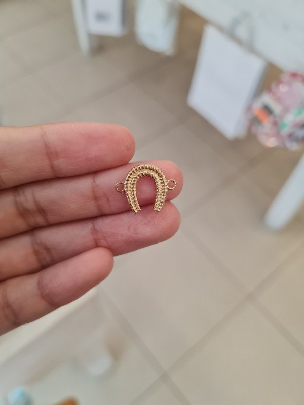 Producto - DIJE DORADO HERRADURA