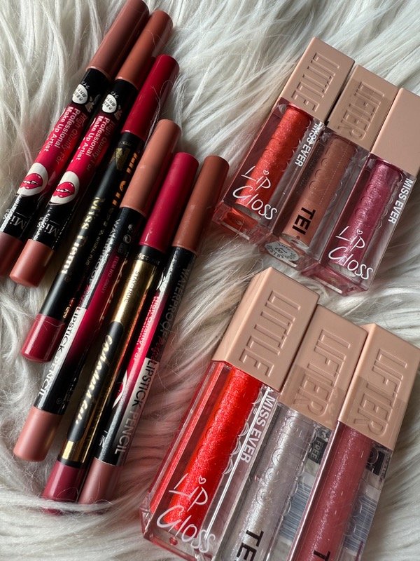 Producto - 6 gloss + 6 delineadores