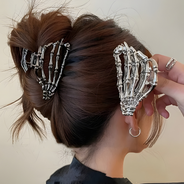 Producto - BROCHE SKELETAL HAND/PELTRE