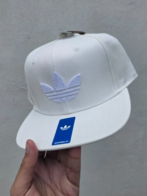 Gorro Adidas Originals snapback 2026 crema / verde talla única