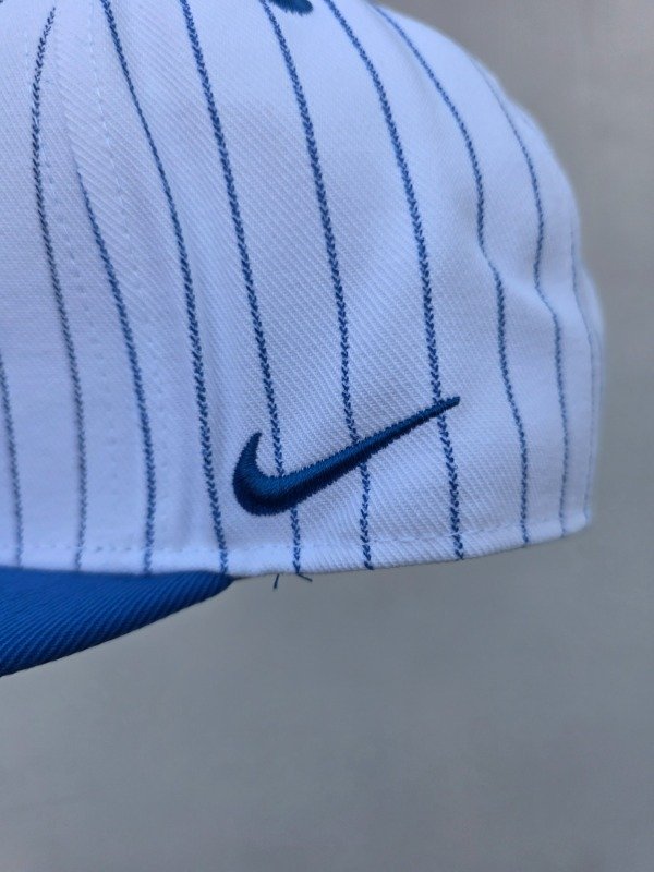 Air force falcons NCAA Nike pro snapback stripes 2026 — imagen 5
