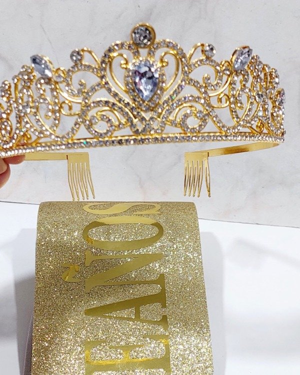 Producto - Corona tiara de metal dorada con strass y banda de Feliz Cumpleaños