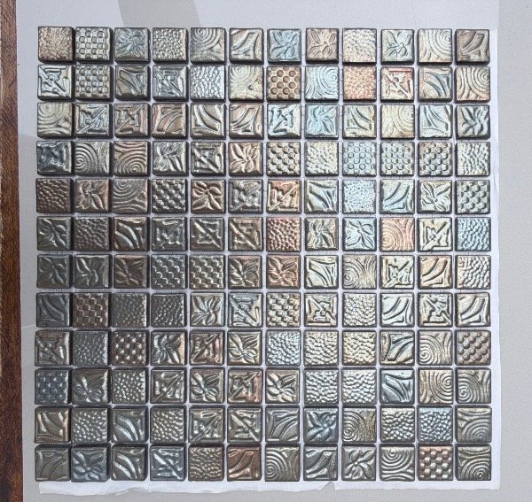 Producto - Venecitas 30x30  dorado,chpange,gris