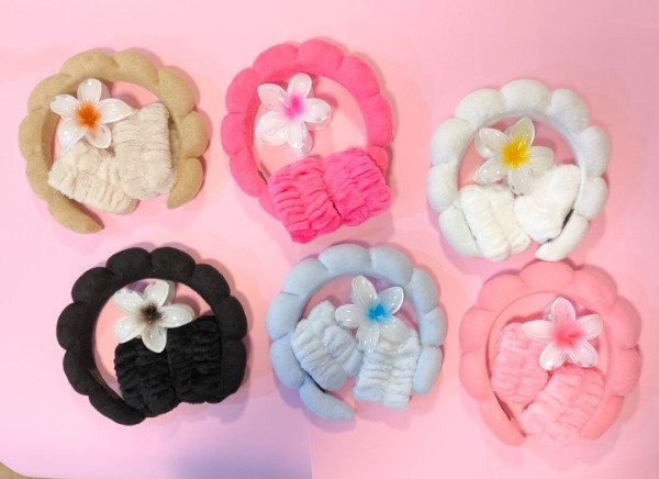 Producto - Set de vincha, muñequeras y broche