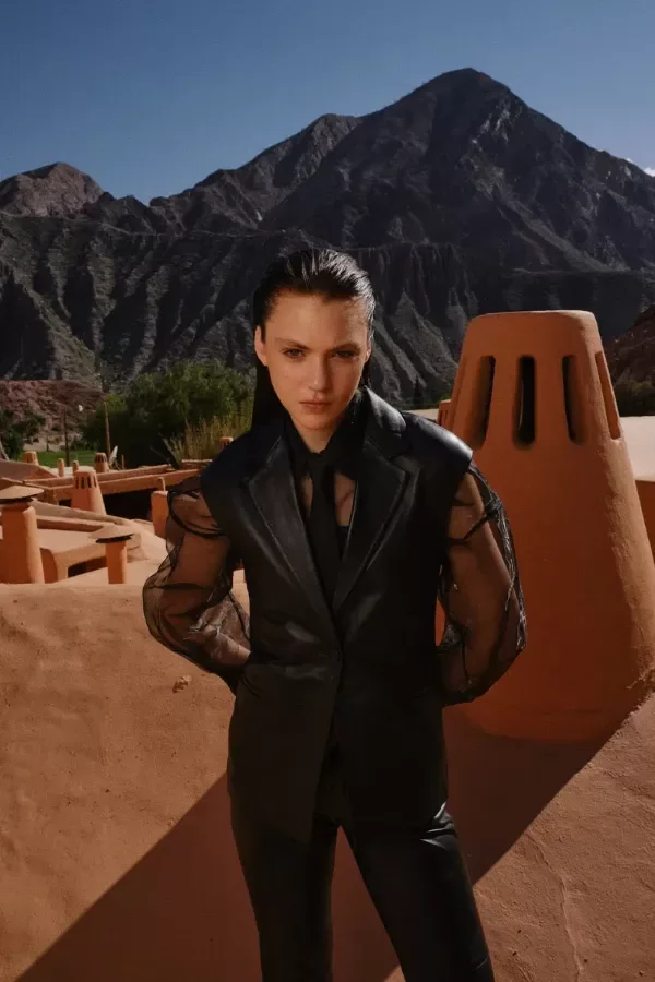 Producto - CHALECO ARECO NEGRO