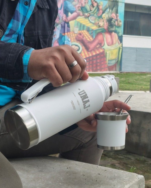 Producto - Termo System 1,2lt - Tapa mate y bombilla