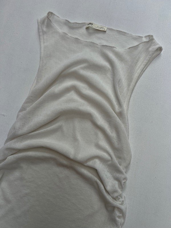 Producto - Top Blanco PullBear - 3