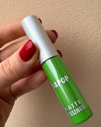 Producto - Delineador matte verde