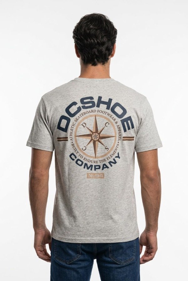Producto - REMERA M/CORTA DC NO.94 WORKER COMPASS GRIS CLARO - 1