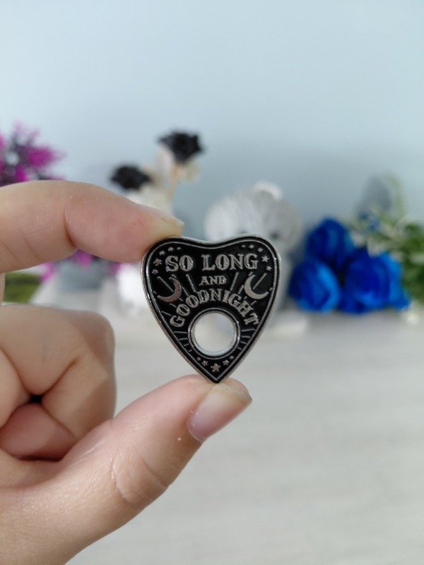 Producto - Pin metalizado - So long and goodnight #1668