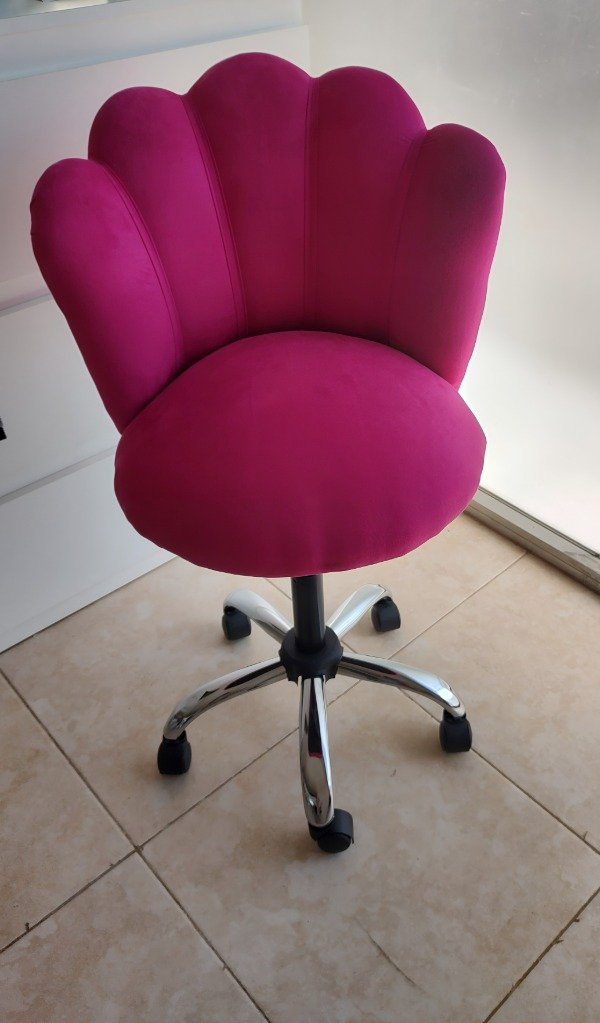 Producto - Silla pétalo giratoria fucsia