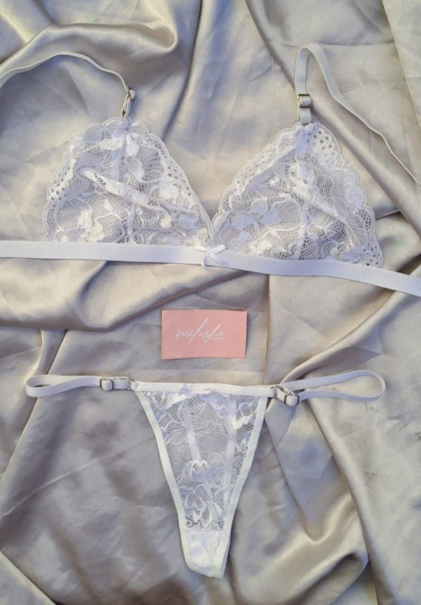 Producto - CONJUNTO TRIANGULO DE PUNTILLA y LESS REGULABLE