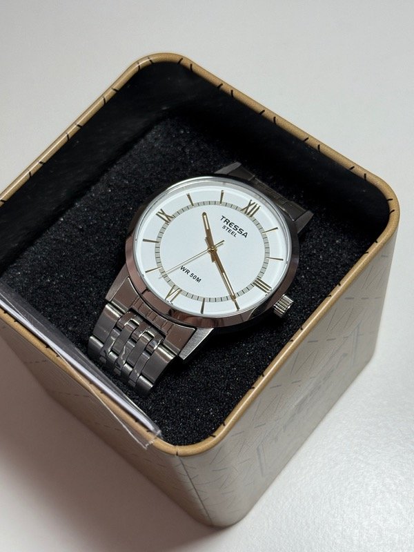 Producto - Reloj de HOMBRE fondo blanco - 2