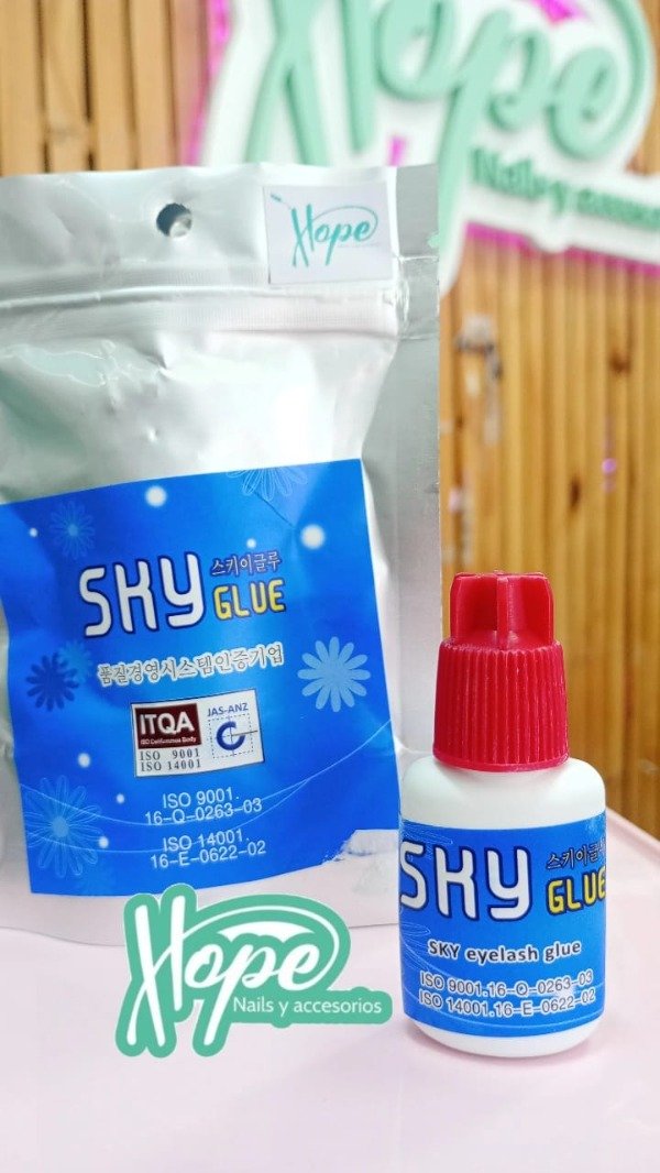 Producto - SKY GLUE ADHESIVO PARA PESTAÑAS