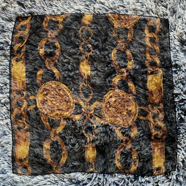 Producto - Vintage Versace type kerchief.