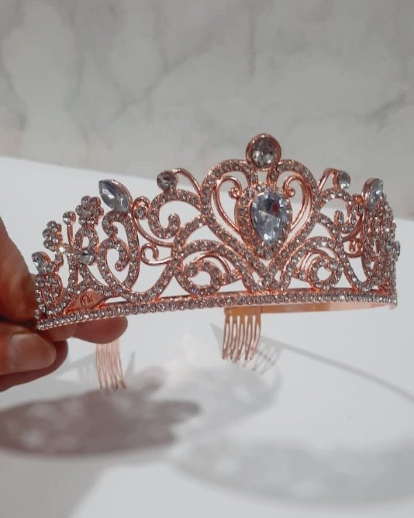 Producto - Corona tiara de metal rosa gold y banda Feliz Cumpleaños
