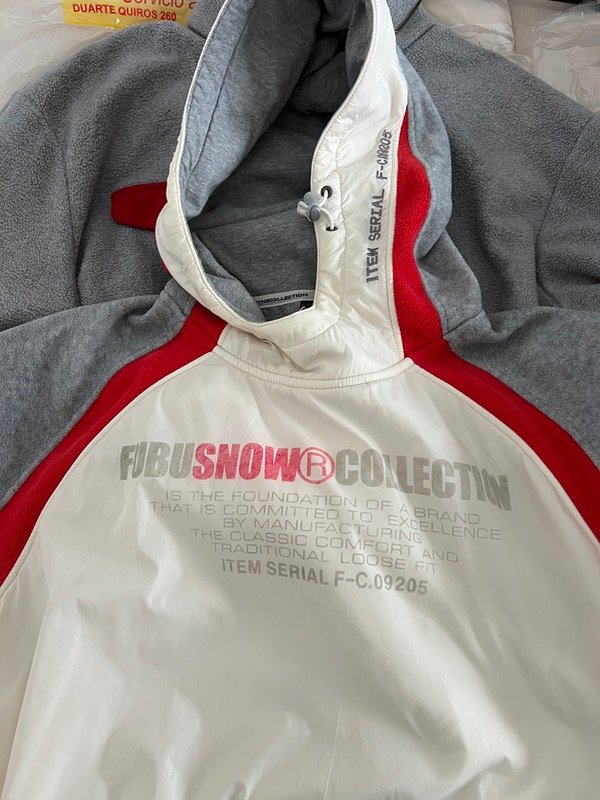 Producto - Hoodie FUBU Collection vintage 2005, talle L