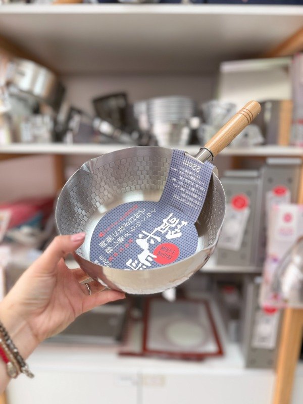 Producto - Olla de acero inox con mango de madera 22cm