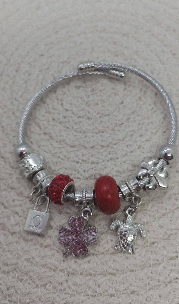 Producto - Pandora con flores