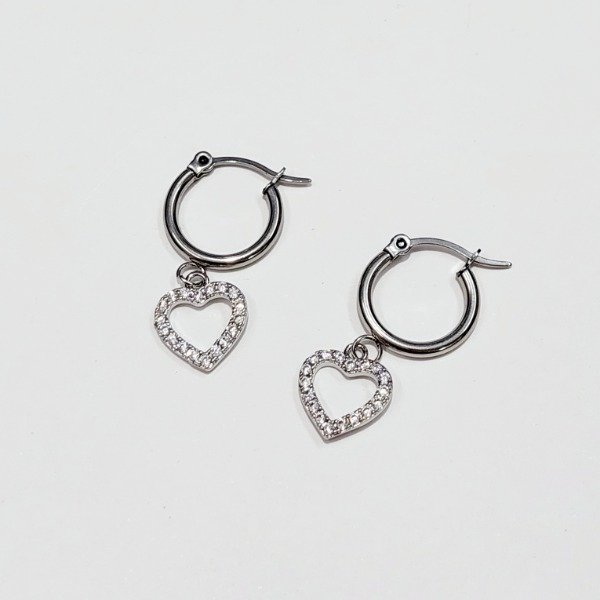 Producto - Aros de Acero Quirúrgico con Strass Corazón