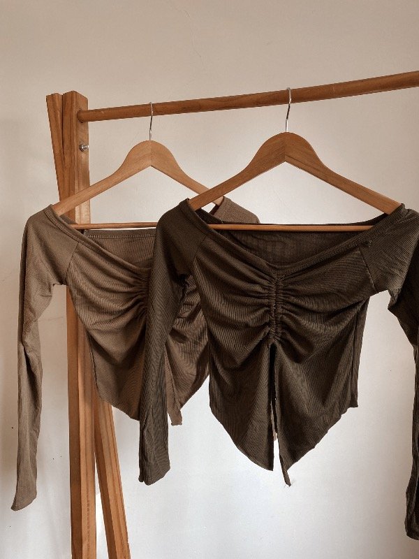 Producto - TOP MANGA LARGA FRUNCE