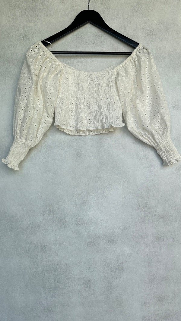 Producto - Top bordado perforado Zara - 4