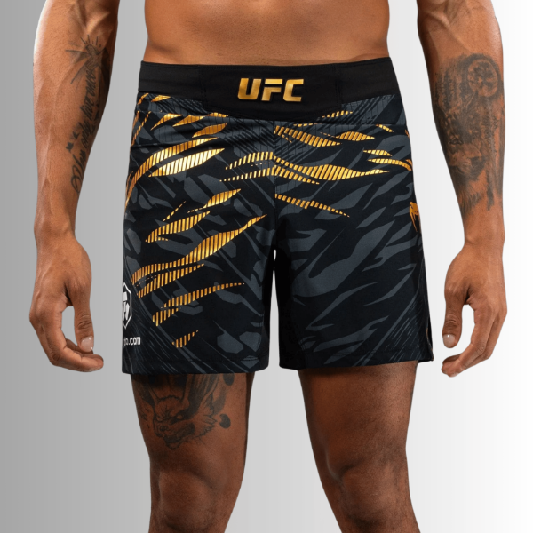 Producto - UFC Fusion by Venum Authentic Fight Night CHAMPION SHORTS
